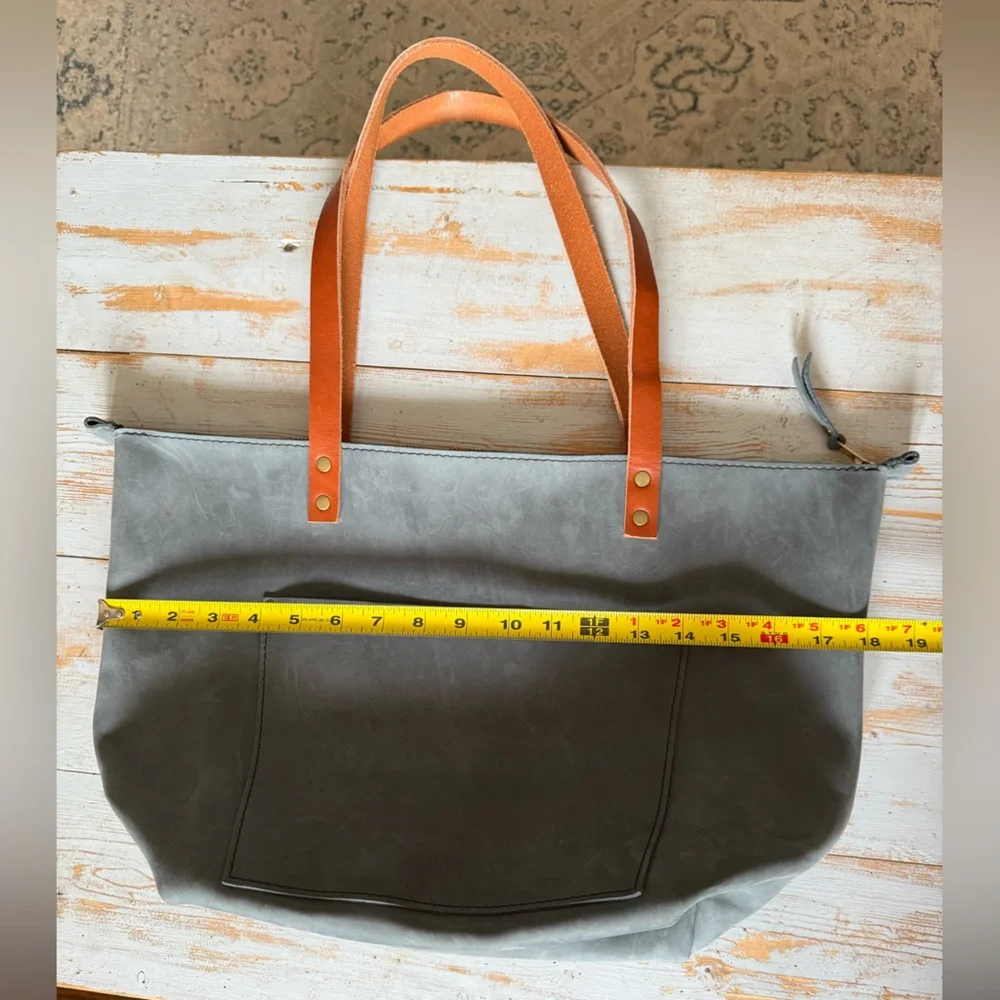 Portland Leather Goods large Storm tote NEW - Picture 6 of 6